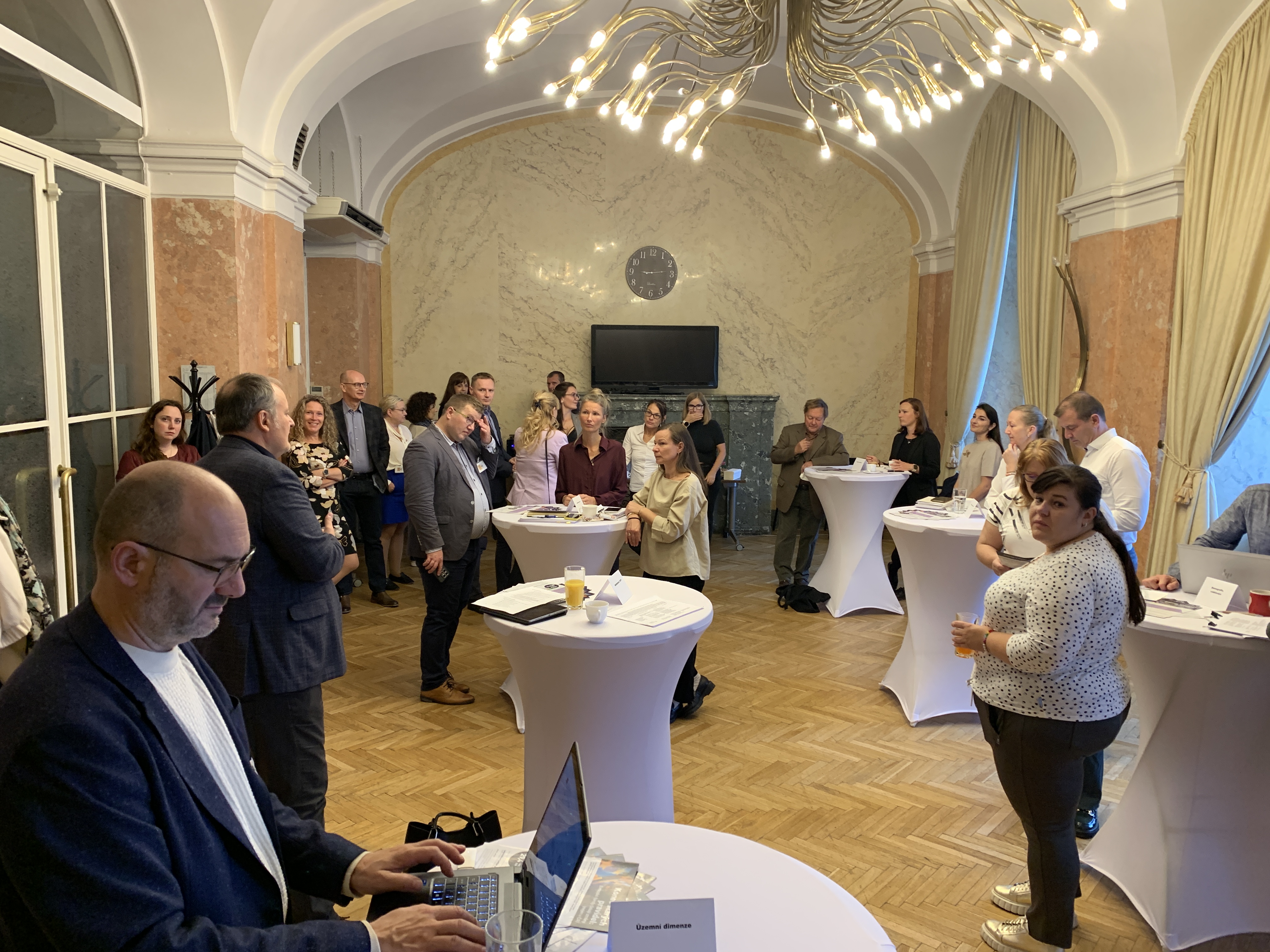 Ministerstvo pro místní rozvoj jednalo s partnery o budoucí podobě evropských fondů